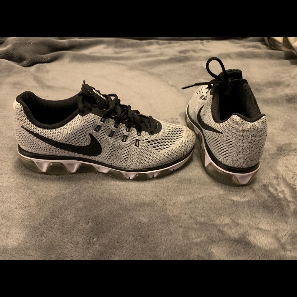 Nike Tailwind 8